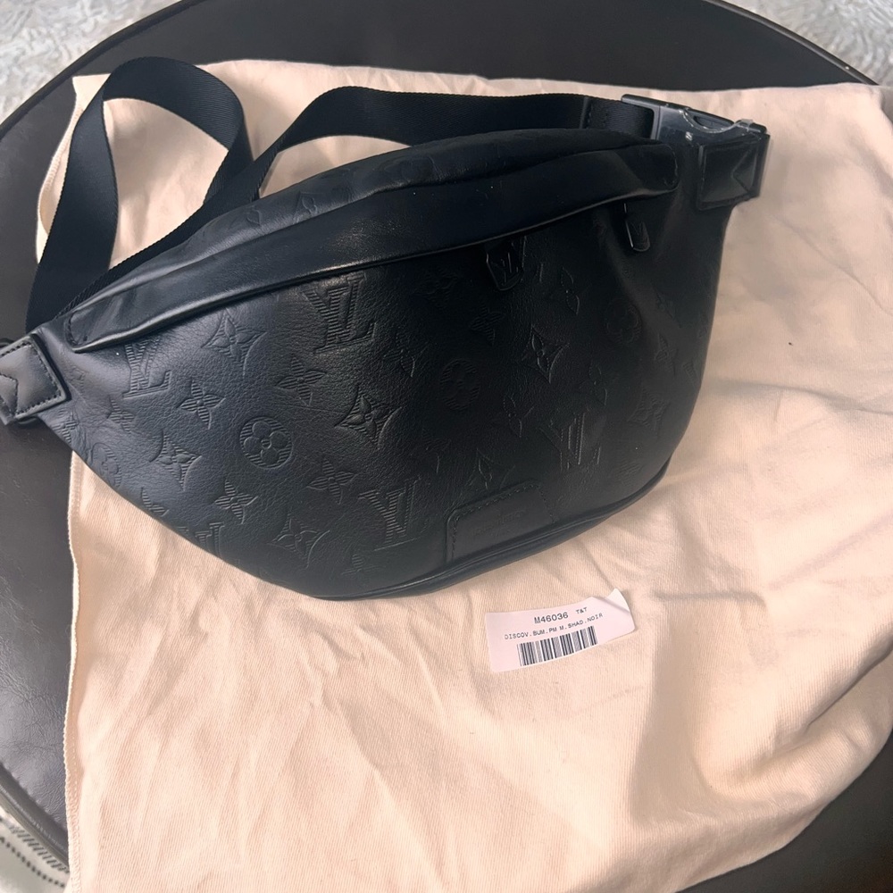Louis Vuitton Discovery Bum Bag